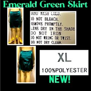 Size XL- NEW! Emerald Green Mini Skirt